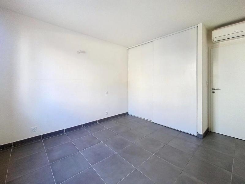 Appartement - 82 m² - 3 pièces