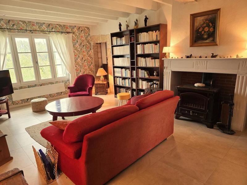 Maison - 290 m² - 8 pièces