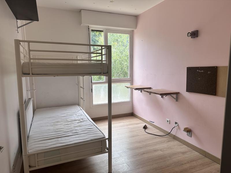 Appartement - 99 m² - 5 pièces