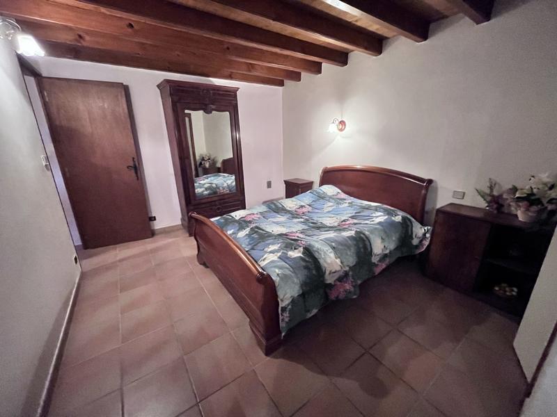 Maison traditionnelle - 200 m² - 9 pièces