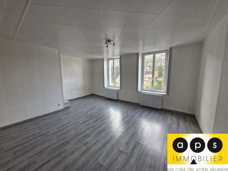 Immeuble - 90 m² - 4 pièces