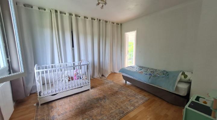 Maison - 300 m² - 7 pièces