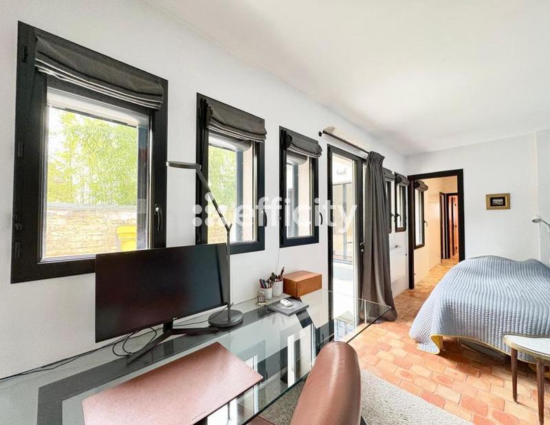 Maison ancienne - 205 m² - 6 pièces