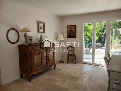 Maison - 144 m² - 9 pièces