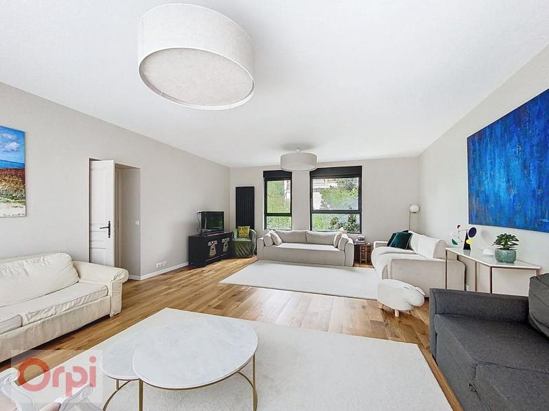 Maison - 207 m² - 6 pièces