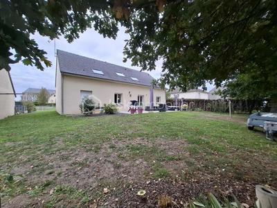 Maison - 177 m² - 8 pièces