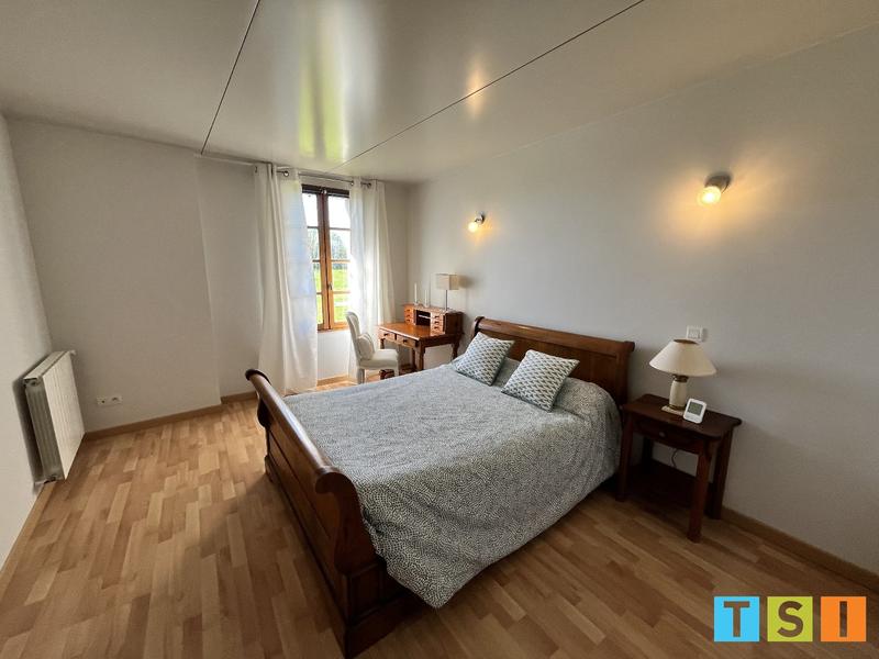 Maison - 200 m² - 6 pièces