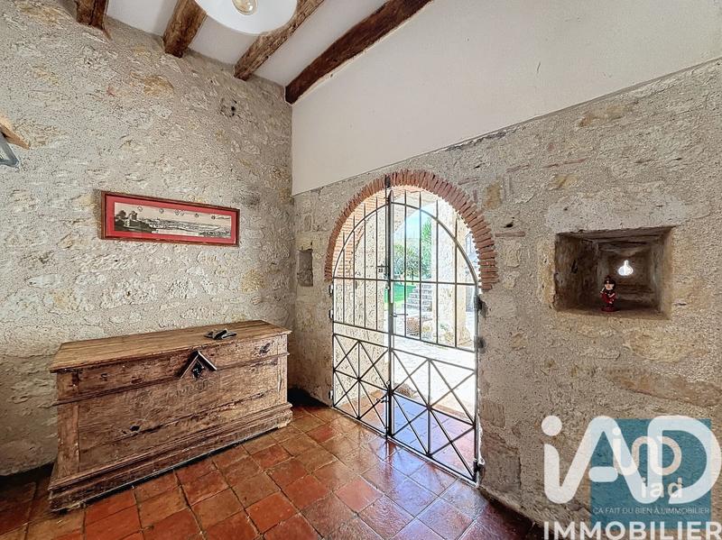 Maison - 396 m² - 10 pièces