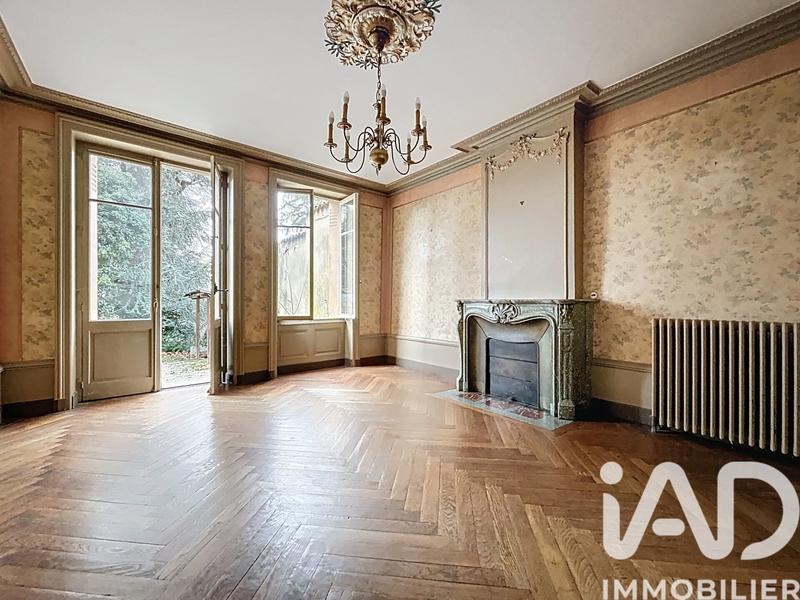 Maison de village - 245 m² - 8 pièces