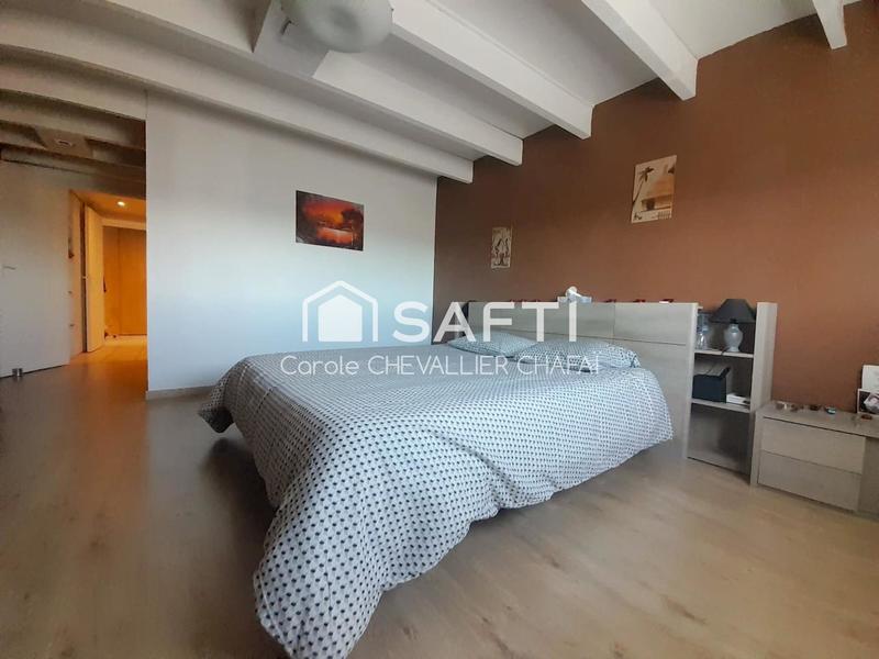 Local commercial - 938 m² - 9 pièces