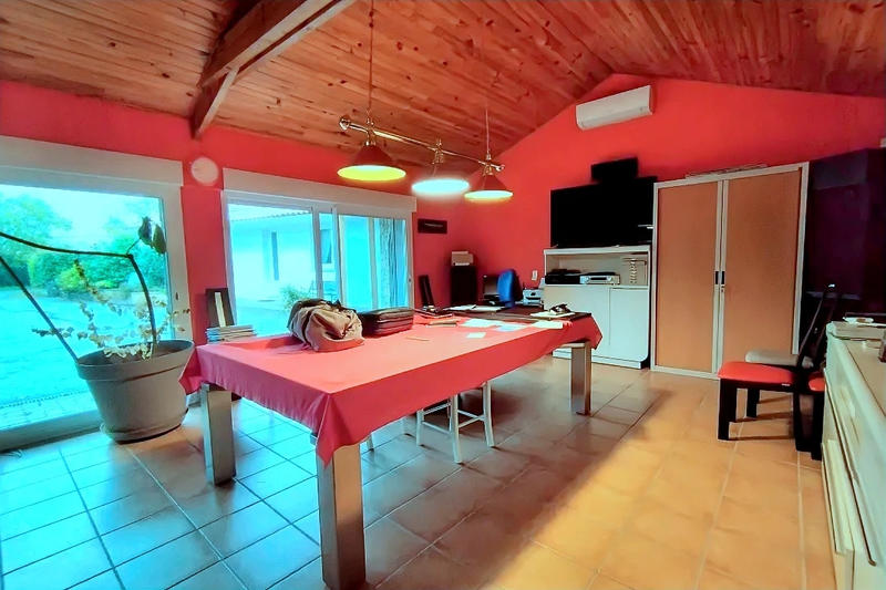 Propriété - 165 m² - 6 pièces