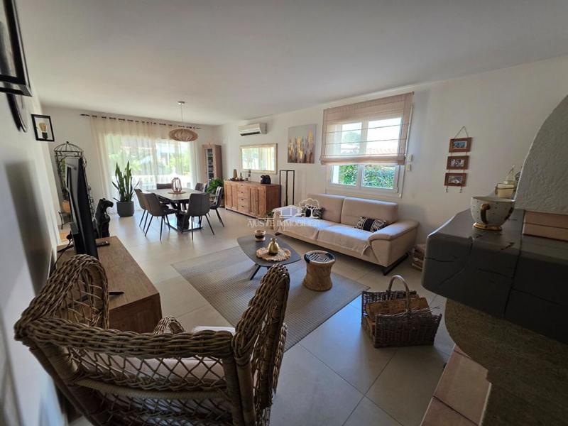 Maison - 125 m² - 5 pièces