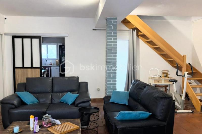 Propriété - 135 m² - 6 pièces