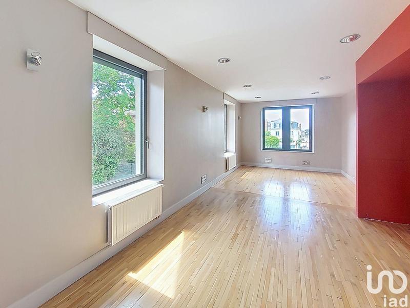 Local commercial - 204 m² - 10 pièces