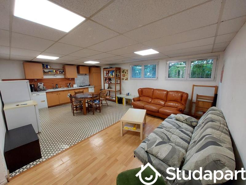 Chambre - 12 m² - 1 pièce