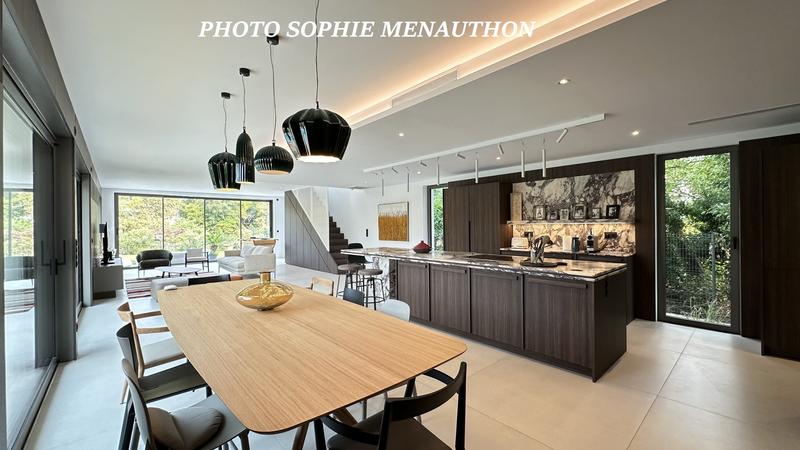 Maison d'architecte - 300 m² - 8 pièces