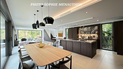 Maison d'architecte - 300 m² - 8 pièces