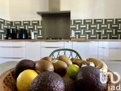 Maison - 180 m² - 8 pièces