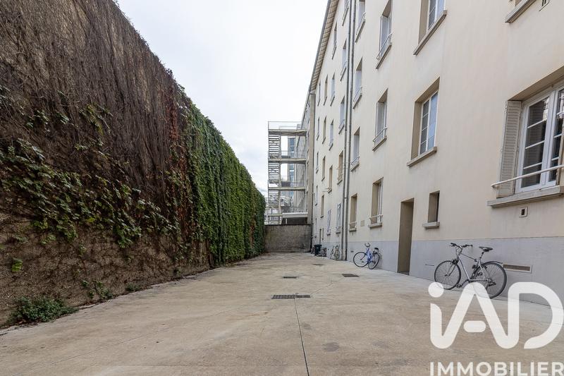 Appartement - 94 m² - 4 pièces