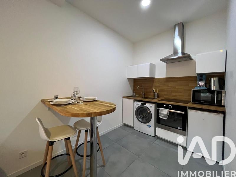 Maison - 230 m² - 12 pièces