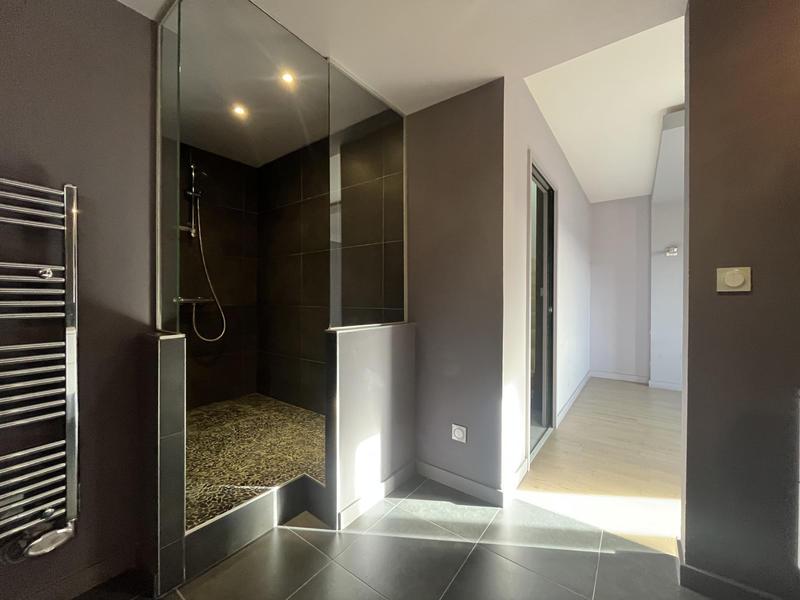 Maison - 90 m² - 3 pièces