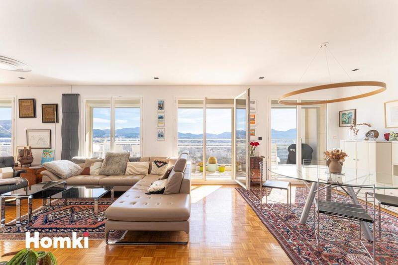 Appartement - 108 m² - 4 pièces