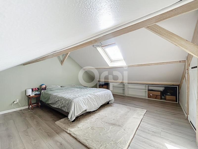 Maison - 104 m² - 6 pièces