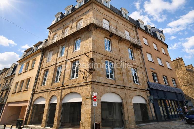 Local commercial - 263 m² - 5 pièces