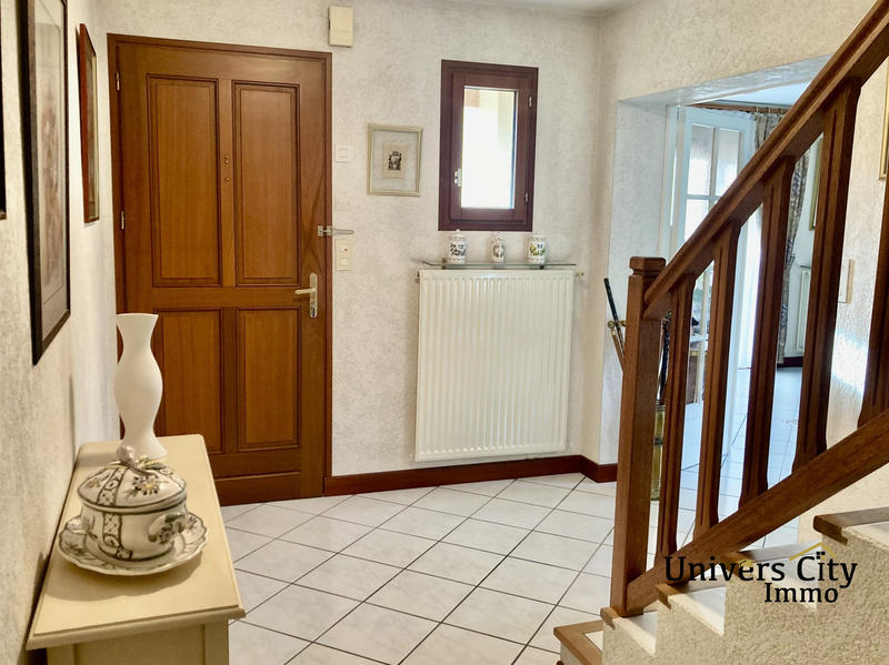 Maison contemporaine - 177 m² - 7 pièces