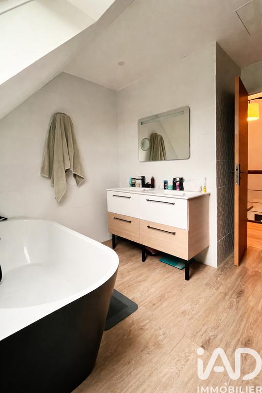 Maison - 108 m² - 5 pièces