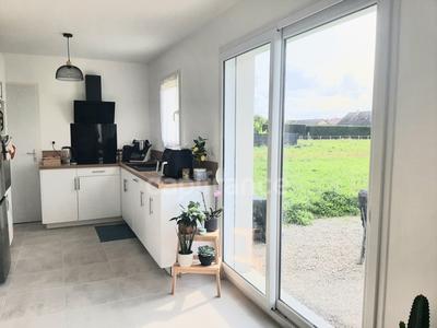 Maison - 90 m² - 4 pièces