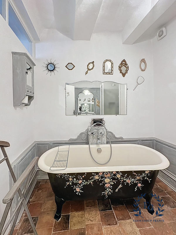 Bastide - 275 m² - 10 pièces