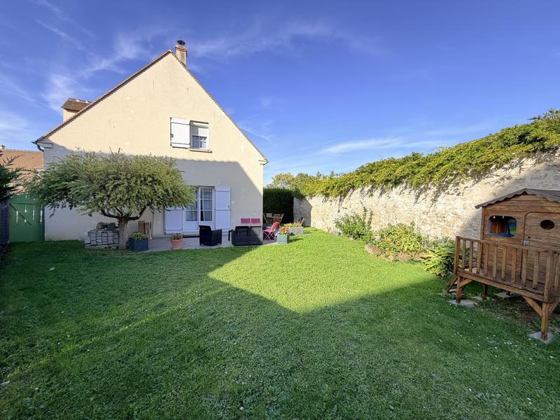 Maison - 97 m² - 5 pièces