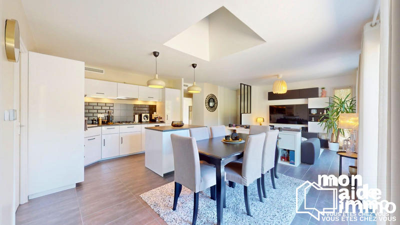 Maison - 100 m² - 5 pièces