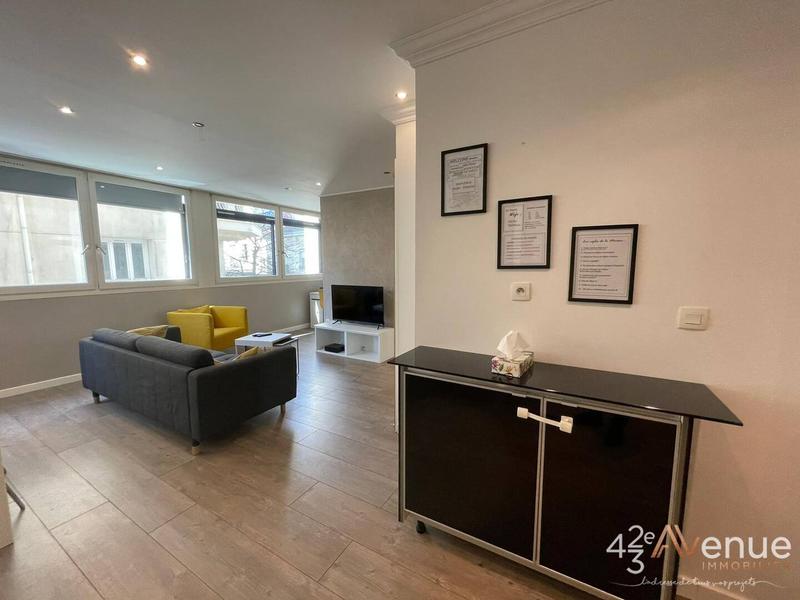 Appartement - 80 m² - 4 pièces