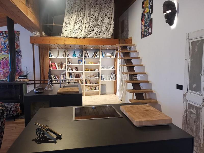 Appartement - 190 m² - 10 pièces