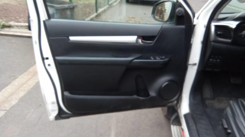 Toyota Hilux Dépanneuse VII 2.8 d-4d 204 Lounge - Première main Entretien constructeur