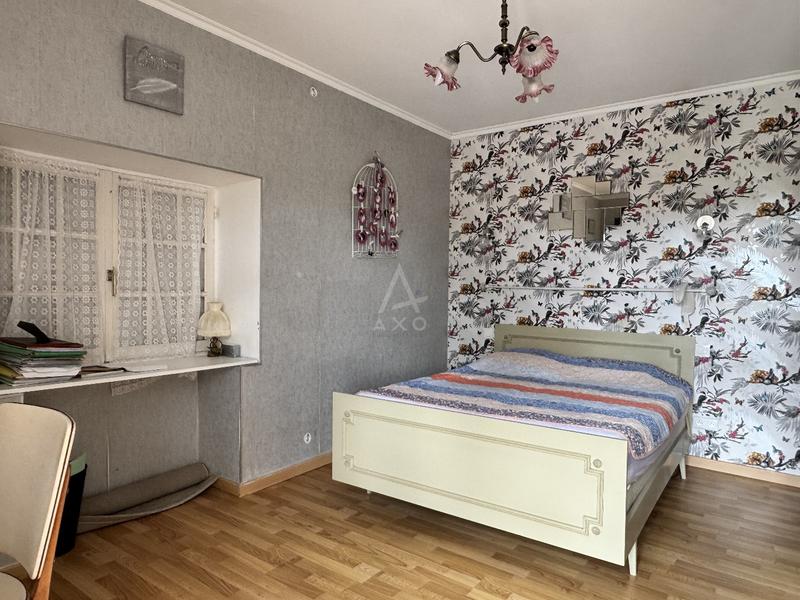 Maison - 160 m² - 9 pièces