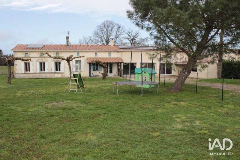 Maison - 226 m² - 8 pièces