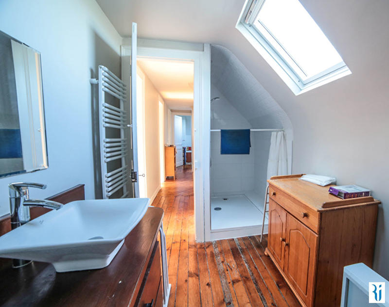 Appartement - 150 m² - 4 pièces