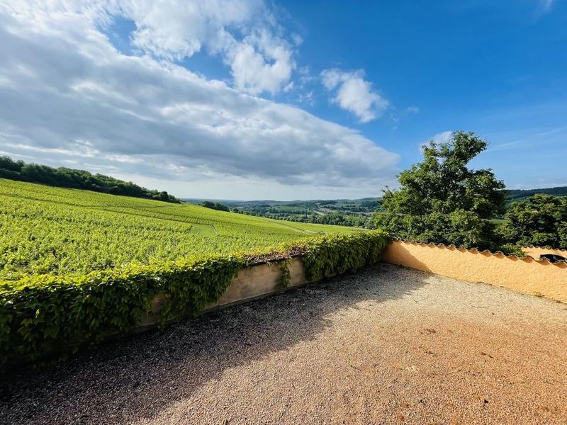 Maison - 200 m² - 8 pièces