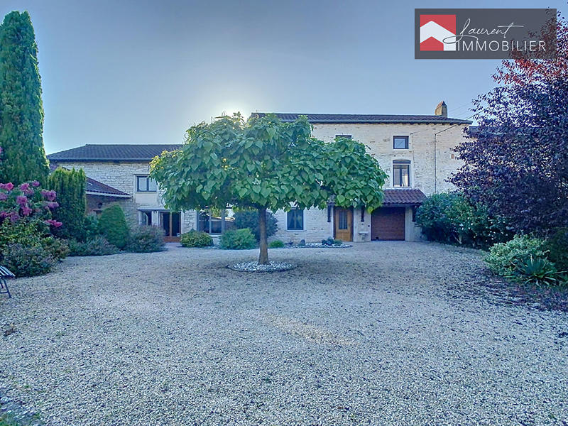 Maison - 190 m² - 6 pièces