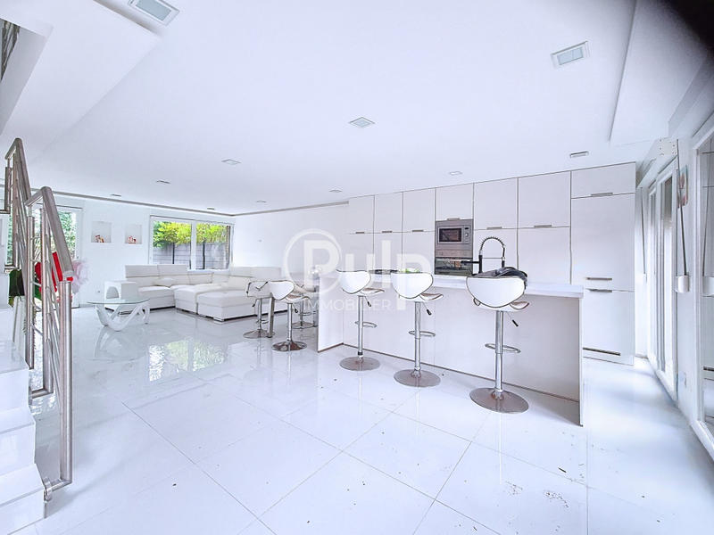 Maison - 84 m² - 4 pièces