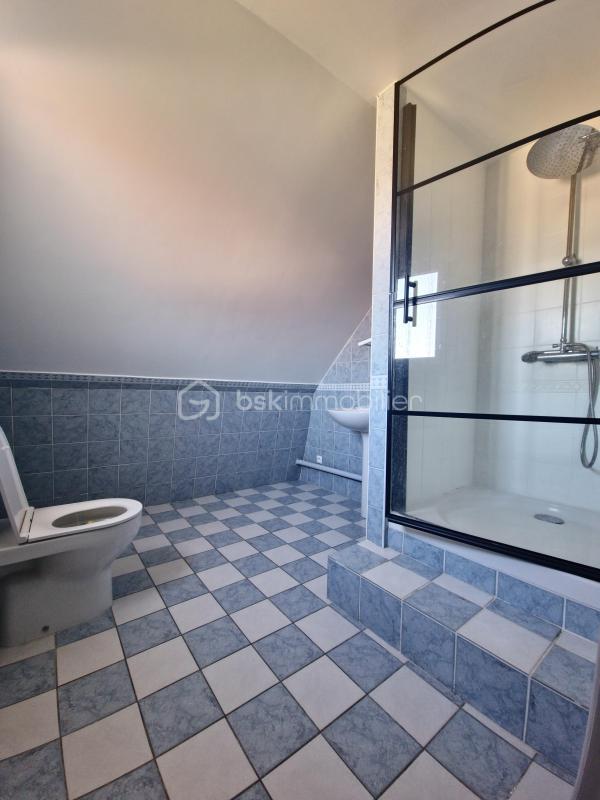 Maison traditionnelle - 164 m² - 6 pièces