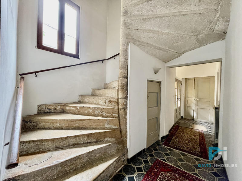 Maison - 263 m² - 8 pièces