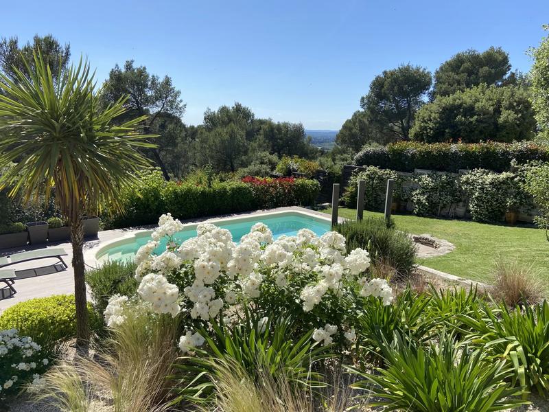 Maison - 180 m² - 6 pièces