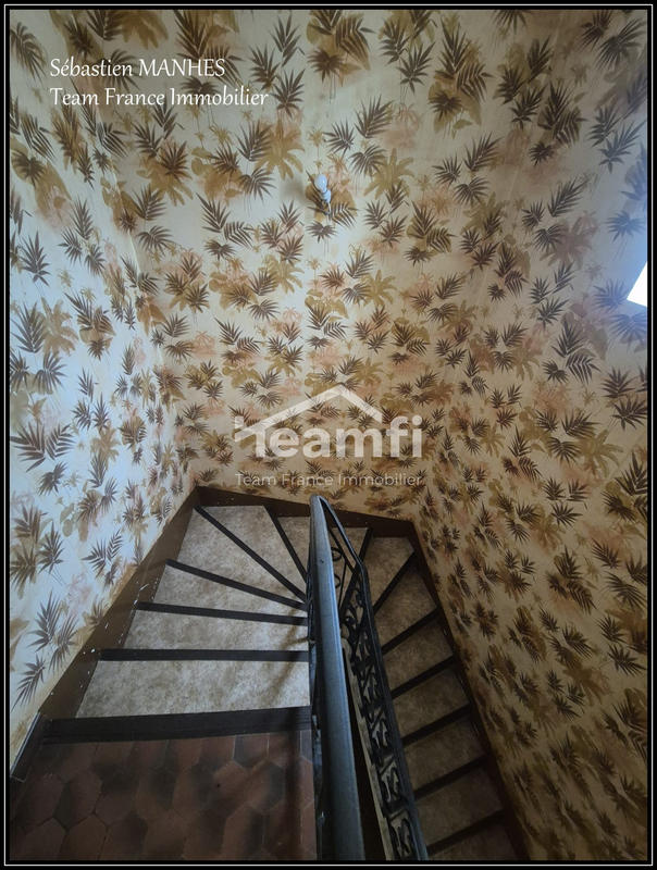 Maison - 168 m² - 10 pièces