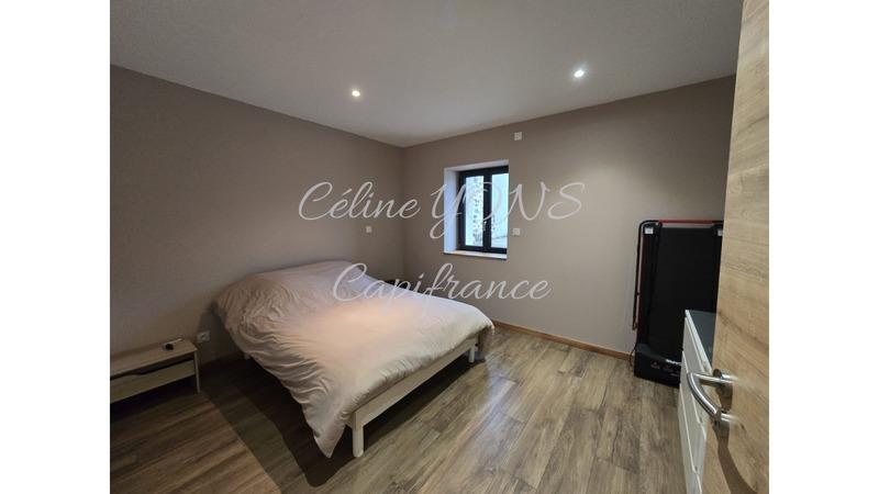 Maison - 171 m² - 9 pièces