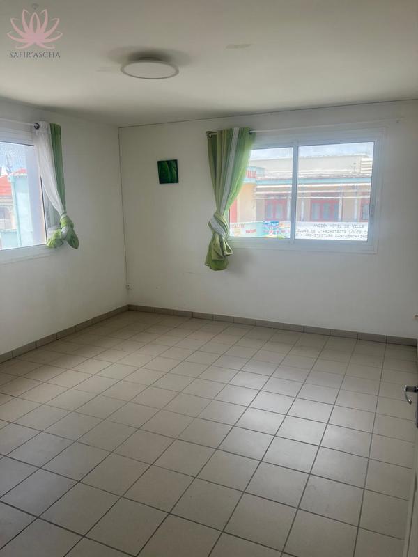 Immeuble de bureaux - 44 m² - 3 pièces