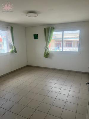 Immeuble de bureaux - 44 m² - 3 pièces